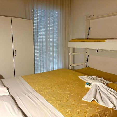 Hotel Sport Rimini Buitenkant foto