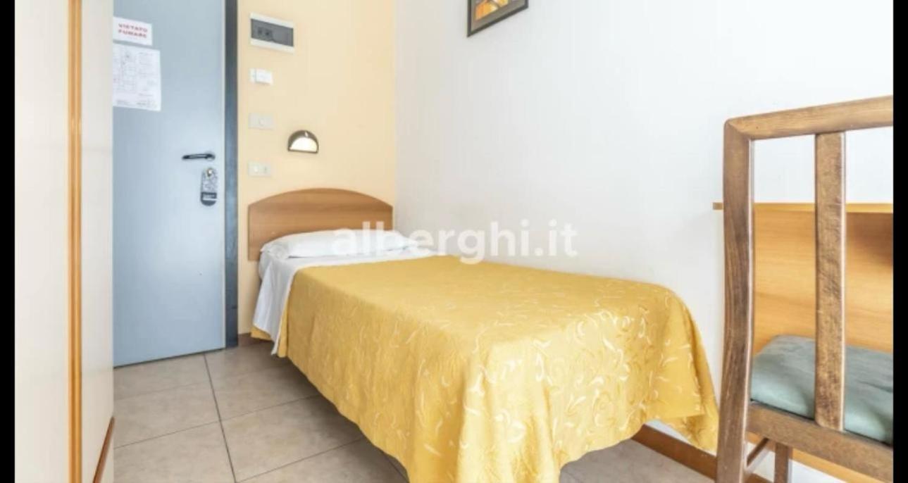 Hotel Sport Rimini Buitenkant foto