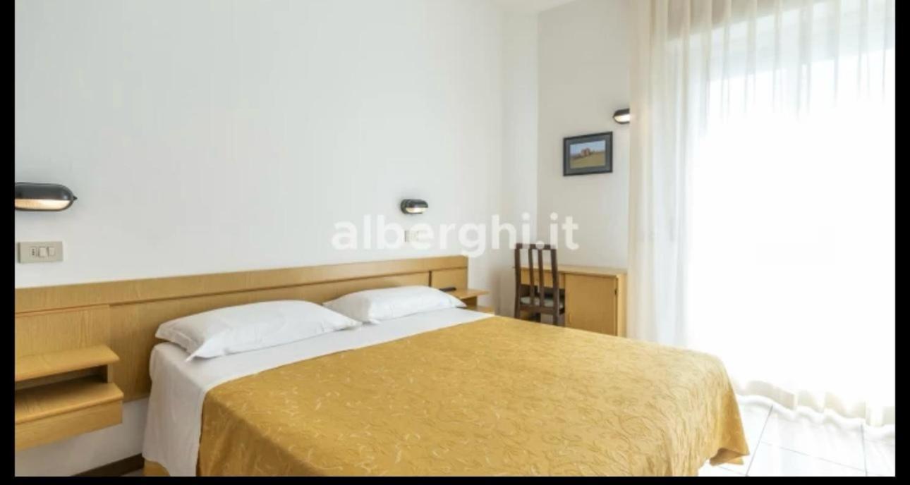 Hotel Sport Rimini Buitenkant foto
