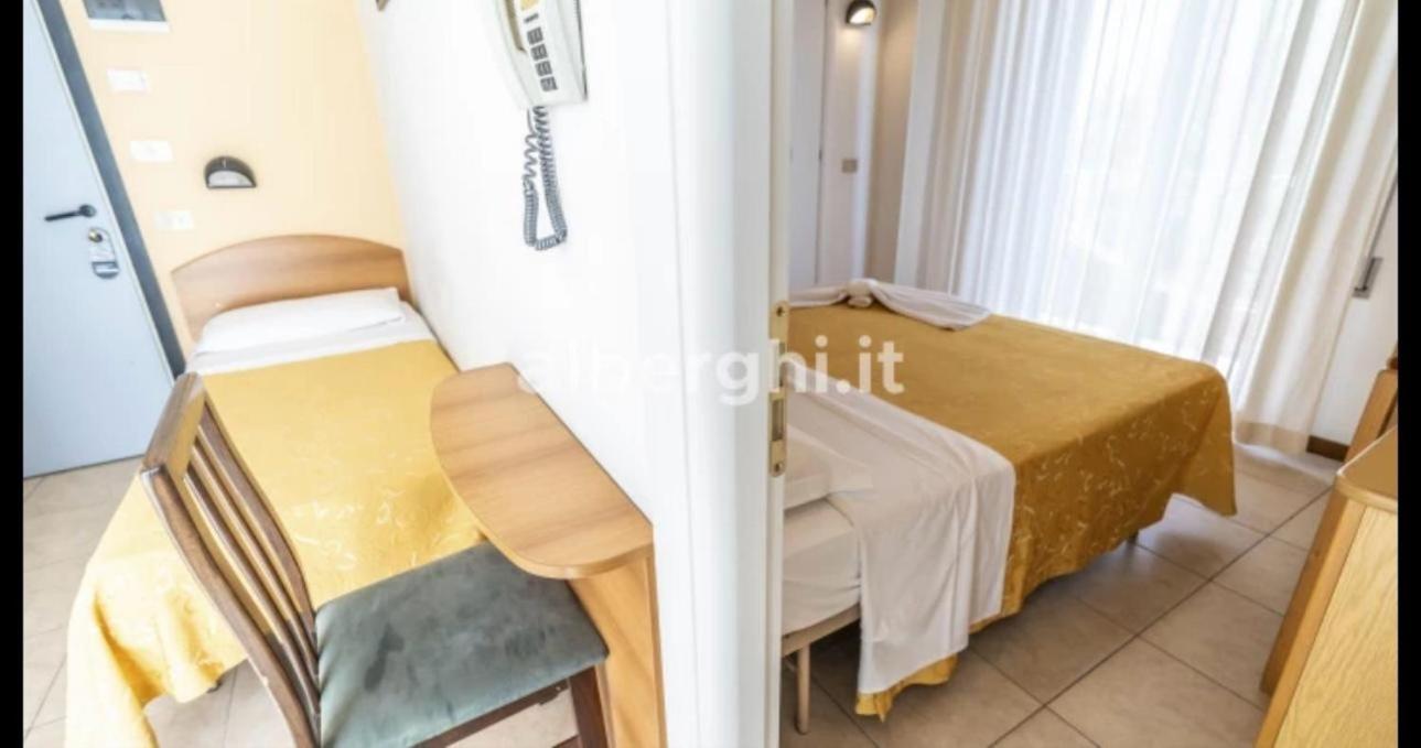 Hotel Sport Rimini Buitenkant foto