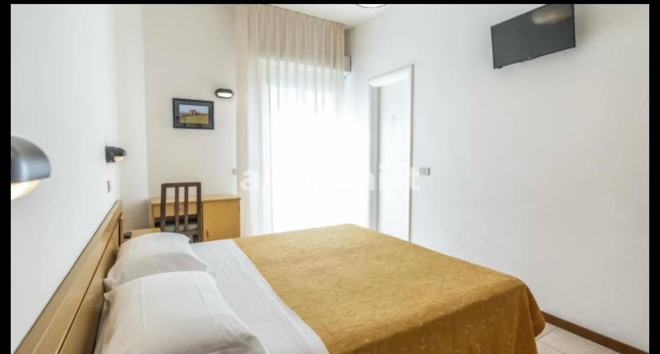 Hotel Sport Rimini Buitenkant foto