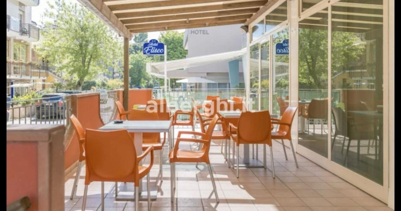 Hotel Sport Rimini Buitenkant foto